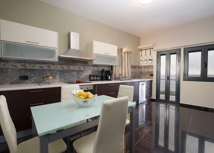 Katia Kefalonia * Argostoli (Kefalonia)